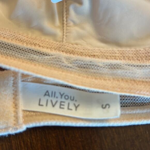 NWT All You Lively Neutral Bralette Bra Cream Tan Unpadded Small - Picture 5 of 6